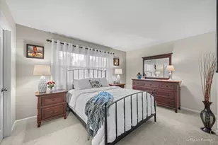 666 Surryse Rd, Lake Zurich, IL 60047 - Photo 19