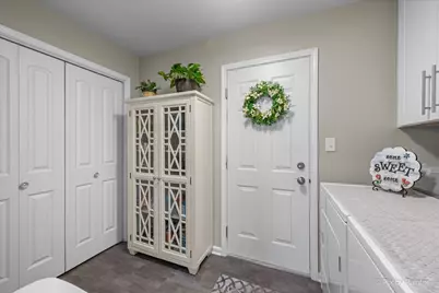 666 Surryse Road, Lake Zurich, IL 60047 - Photo 15