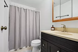 5945 Meadow Dr, Lisle, IL 60532 - Photo 11