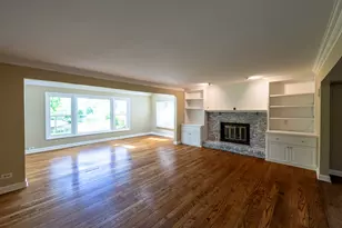 833 Huntleigh Dr, Naperville, IL 60540 - Photo 5