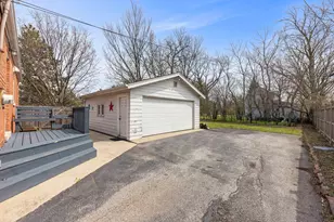 261 Melrose Ave, Elmhurst, IL 60126 - Photo 19