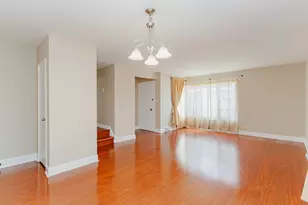 4852 Carol St, Skokie, IL 60077 - Photo 9