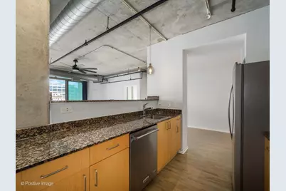 700 W Van Buren Street #1401, Chicago, IL 60607 - Photo 5