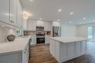 24340 Davids Court, Naperville, IL 60564 - Photo 13