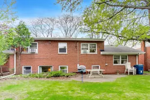 1430 Granville Ave, Park Ridge, IL 60068 - Photo 19