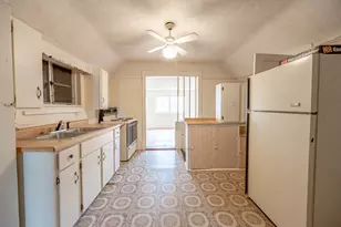 5834 W Byron St, Chicago, IL 60634 - Photo 11
