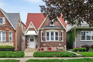 5624 W Pensacola Ave, Chicago, IL 60634 - Photo 1
