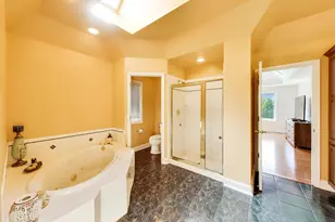 2615 Saddlebrook Dr, Naperville, IL 60564 - Photo 17