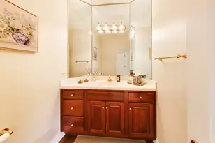 2615 Saddlebrook Dr, Naperville, IL 60564 - Photo 11