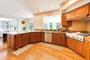 2615 Saddlebrook Dr, Naperville, IL 60564 - Photo 7