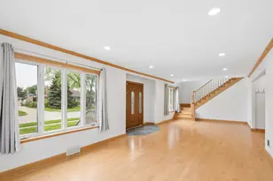 4405 N Redwood Dr, Norridge, IL 60706 - Photo 5