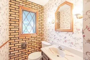 765 Algona Ave, Elgin, IL 60120 - Photo 11