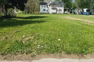 916 E Court St, Kankakee, IL 60901 - Photo 1