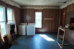 113 S Isabella St, Clifton, IL 61727 - Photo 5