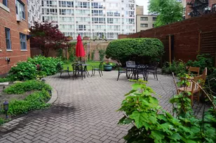 2909 N Sheridan Rd, Chicago, IL 60657 - Photo 11