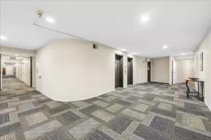 3350 N Carriageway Dr, Arlington Heights, IL 60004 - Photo 17