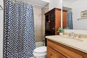 3350 N Carriageway Dr, Arlington Heights, IL 60004 - Photo 13