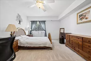 3350 N Carriageway Dr, Arlington Heights, IL 60004 - Photo 9