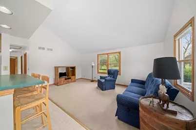 460 E Railroad Avenue, Leland, IL 60531 - Photo 7