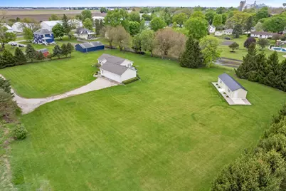 460 E Railroad Avenue, Leland, IL 60531 - Photo 27
