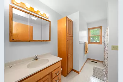 460 E Railroad Avenue, Leland, IL 60531 - Photo 17