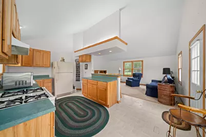 460 E Railroad Avenue, Leland, IL 60531 - Photo 9