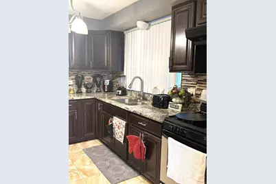 14241 S Marquette Avenue, Burnham, IL 60633 - Photo 9