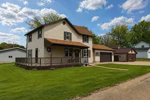 317 S Walnut St, Shannon, IL 61078 - Photo 3