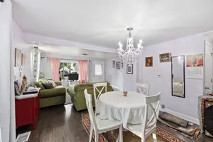515 Oak St, Elgin, IL 60123 - Photo 5