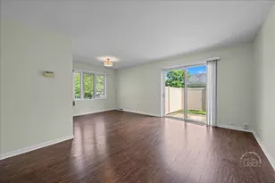751 Monticello Dr, Naperville, IL 60563 - Photo 3