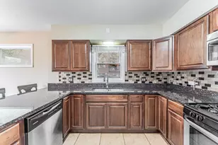 4856 Howard St, Skokie, IL 60077 - Photo 13