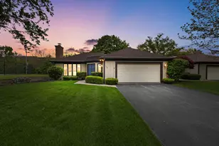 715 Tomlin Dr, Burr Ridge, IL 60527 - Photo 21