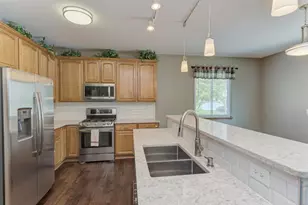6415 Valley Ridge Dr, Plainfield, IL 60586 - Photo 13