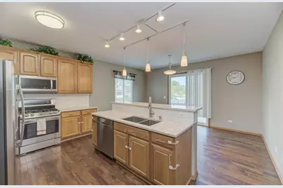 6415 Valley Ridge Drive, Plainfield, IL 60586 - Photo 9