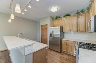 6415 Valley Ridge Dr, Plainfield, IL 60586 - Photo 11
