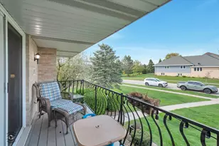 10501 Eagle Ridge Dr, Orland Park, IL 60467 - Photo 7