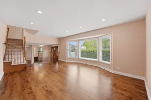 4065 Winston Dr, Hoffman Estates, IL 60192 - Photo 5
