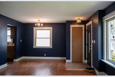 510 N Fairview Avenue, Mount Prospect, IL 60056 - Photo 9