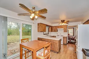 20535 Marathon Ct, Olympia Fields, IL 60461 - Photo 9