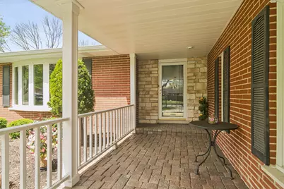 1600 E Linden Lane, Mount Prospect, IL 60056 - Photo 3