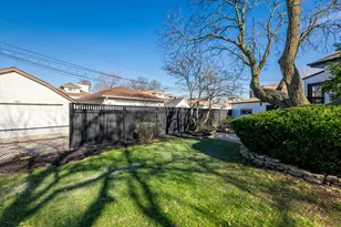 2629 N 77th Ct, Elmwood Park, IL 60707 - Photo 29