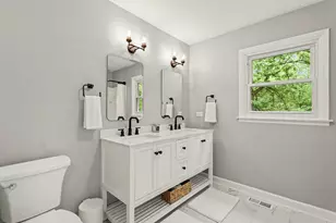 152 Lorraine Dr, Lake Zurich, IL 60047 - Photo 23