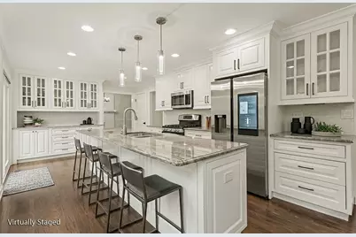 152 Lorraine Drive, Lake Zurich, IL 60047 - Photo 11