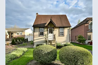 586 W Armitage Avenue, Elmhurst, IL 60126 - Photo 1