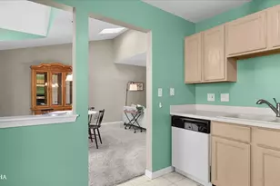1660 Grove Ave, Schaumburg, IL 60193 - Photo 5