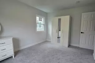 72 Braemar Dr, Elk Grove Village, IL 60007 - Photo 13