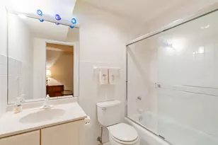 2541 N Racine Ave, Chicago, IL 60614 - Photo 15