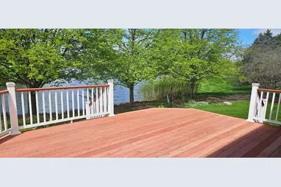 450 Rosewood Crossing, Lindenhurst, IL 60046 - Photo 9
