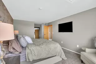 301 N Neil St, Champaign, IL 61820 - Photo 37