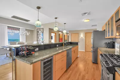 301 N Neil Street #711, Champaign, IL 61820 - Photo 11